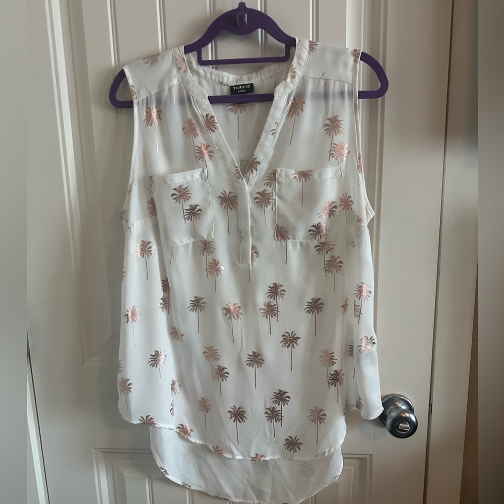 Torrid Harper tank (size 00) ivory w/rose gold palm trees
